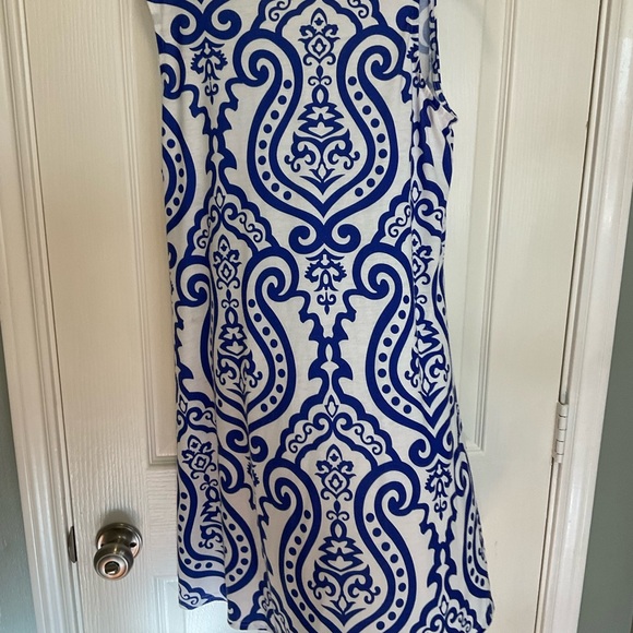 Ladie’s knit tank dress with pockets. - Picture 7 of 10